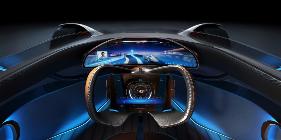 Панель приборов Mercedes-Benz Vision EQ Silver Arrow 2018 года  (фото 32 из 34)